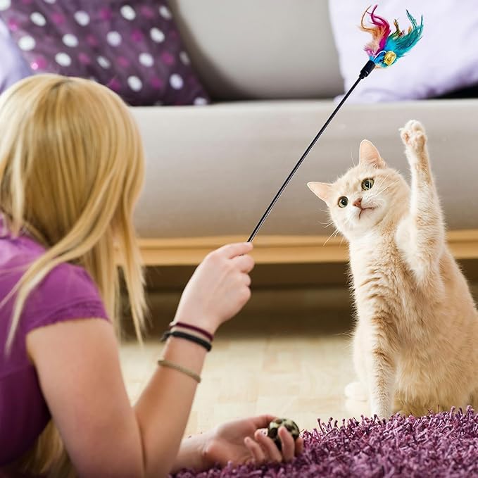 Cat Feather Toys, Cat Toy with Elastic Turkey Feathers, Interactive Teaser Wand with Bell, Durable Flexible Rod for Playful Kittens and Cats, Indoor Entertainment for Pets (1.64")