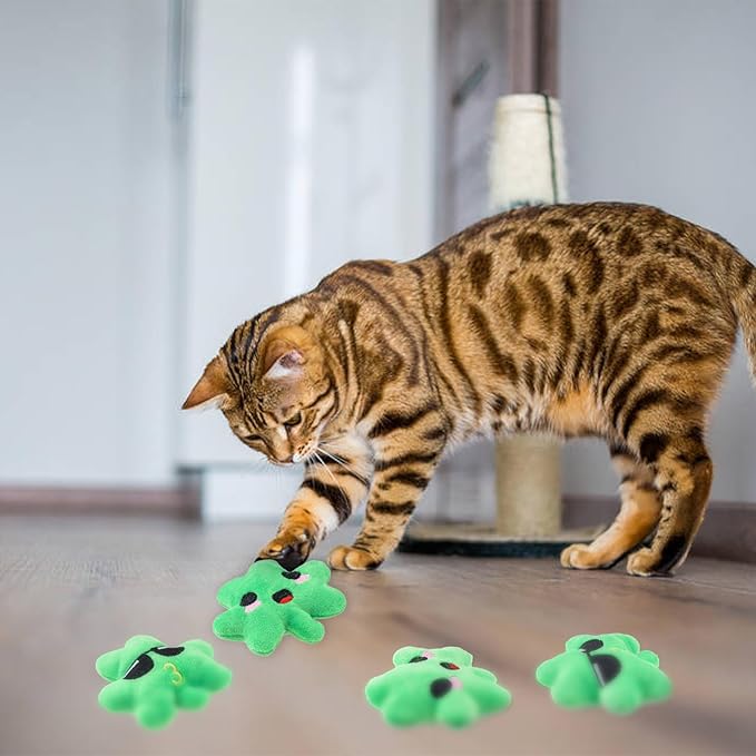6pcs St. Patrick's Day Shamrock Catnip Toy,Indoor Shamrock Shaped Cat Toy Plush Interactive Chew Bite Toys for Cat Kitten Indoor Festive Holiday Cat Lover Gift