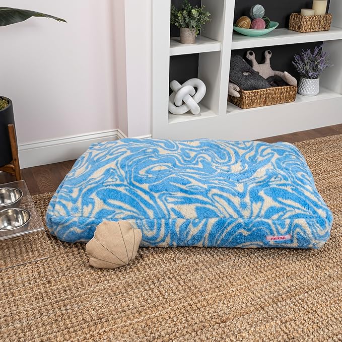 DBD3001G-L Mabel 41" x 25.5" Designer Modern Ultra Soft Reversible Plush Rectangular Pet Bed with Washable Cover, Blue Lemonade Twist