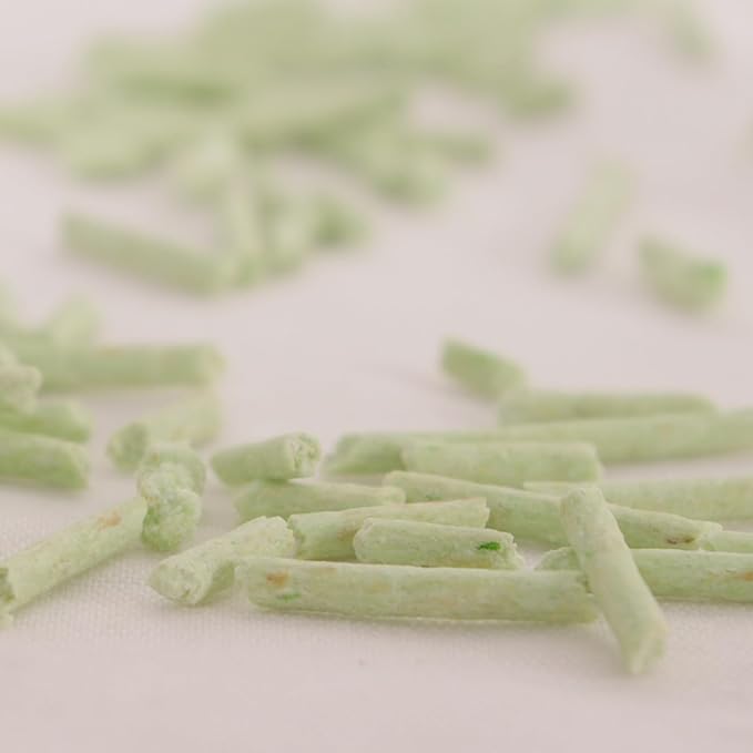 Tofu Cat Litter Green Tea 5.5 Lbs X 4 Bags, Flushable Clumping Fast Drying, Ultra Absorbent, Low Tracking Cat Litter 2mm Pellets.
