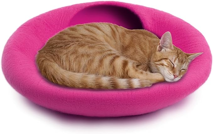 Woolygon Premium Wool Cat Cave Bed - Felt Cat Cave Handmade from 100% Merino Wool, Pet Friendly Felt Cat Bed for Indoor Cats and Kittens