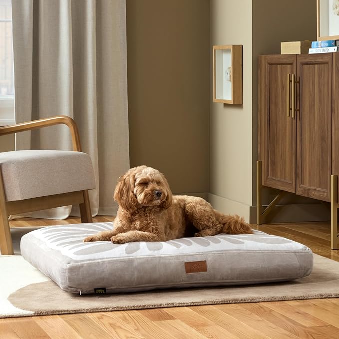 TOWN & COUNTRY LUXE CuddleTown Matisse Everwash® Pillow Pet Bed, Water Repellent Floor Pillow, Machine Washable Cover, Soft & Calming, Navy Blue, Medium 36"x28"x4"