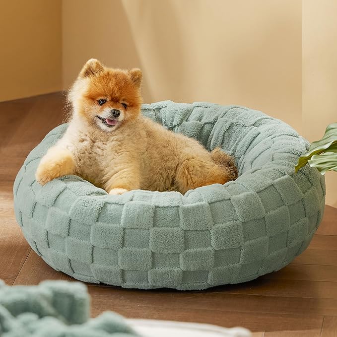 Bedsure Cat Beds for Indoor Cats - Donut Dog Beds for Small Dogs Puppy Kitten with Anti Slip Bottom, Round Sherpa Pet Beds with Washable Removable Cover, Garden Green, 20x20x6 inches