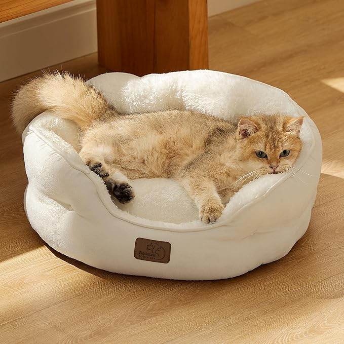Bedsure Dog Beds for Small Dogs - Round Cat Beds for Indoor Cats, Washable Pet Bed for Puppy and Kitten with Slip-Resistant Bottom, 20 Inche, White